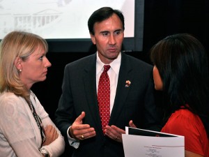 Congressman Olson speaking with KPRC-TV Channel 2's Mariza Reyes.