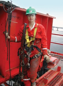 Eduarda Pina, previously asset rig manager for the Deepwater Millennium drillship, recently moved into her new position of workforce planning manager in Brazil for Transocean. “Having reached the rig manager level, it’s become time for me to understand the other areas and have a global perspective of the business. It’s nice for the company to allow us to do that,” she said.