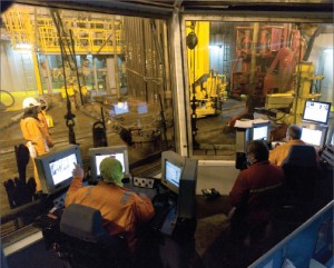 On the Maersk Inspirer, drillers have a full view of rig floor operations from the driller’s cabin. 