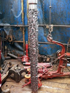 A MaxForce string magnet was deployed in the onshore Kolganovskoy field in Buzuluk, Russia, to remove cuttings left behind by conventional circulating during pilot milling of a 4 ½-in. liner inside 5 ½-in. casing.