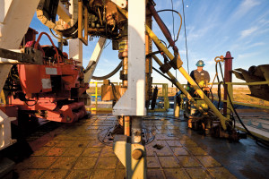 Most advanced-technology rigs drilling for Oxy, such as this one in the Permian Basin in Texas, feature highly mechanized rig floors. In 2013, the company plans to drill fewer types of wells and have stable long-term drilling programs, which is a key factor for managing drilling costs, John Willis, chief of drilling for Oxy, said. The company believes it gets better performance when the rig and personnel get skilled at drilling a certain type of well and do it repeatedly.