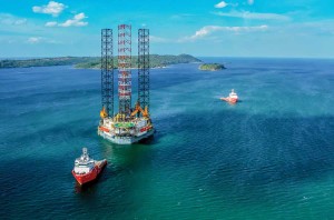 The Hercules Triumph, a new high-spec jackup, is operating in India. The rig is rated for 400 ft of water, with a maximum drilling depth capability of 35,000 ft. It is one of two new Super A class jackups delivered to Hercules Offshore late last year.