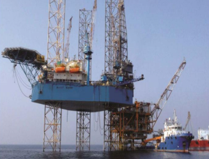 Jackup MODU drilling over fixed jacket. Image courtesy of Keppel FELS.