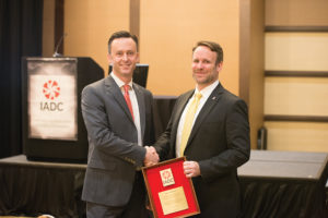 IADC President Jason McFarland (left) presents the Exemplary Service Award to Scott McReaken, Sevan Drilling, at the 2016 IADC Annual General Meeting in Scottsdale, Ariz., on 3 November.