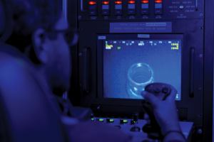 An ROV pilot examines the wellhead on the Atlanta field, located on Block BS-4 in Brazil’s Santos Basin. Barra Energia, which holds 30% interest in the block, expects an early production system to be hooked up on Atlanta by early 2018.