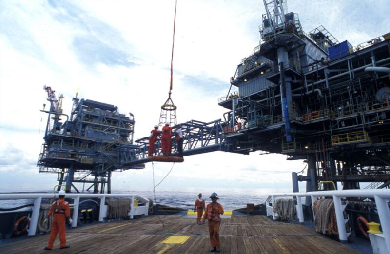 Shell Contractor Dsea Shell, KUFPEC announce FID to develop Mina West - Drilling Contractor